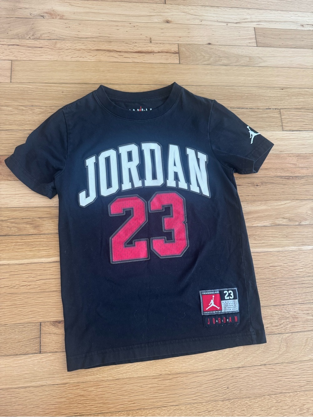 Air Jordan Youth Boys Kids Size Small 8-10 years old black t-shirt